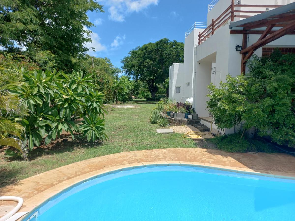 21Lg Ilot Fortier M Sea Front And Swimming Pool Ривьер-Нуар Экстерьер фото